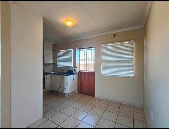 3 BEDROOM PROPERTY TO RENT IN NCAMBEDLANA